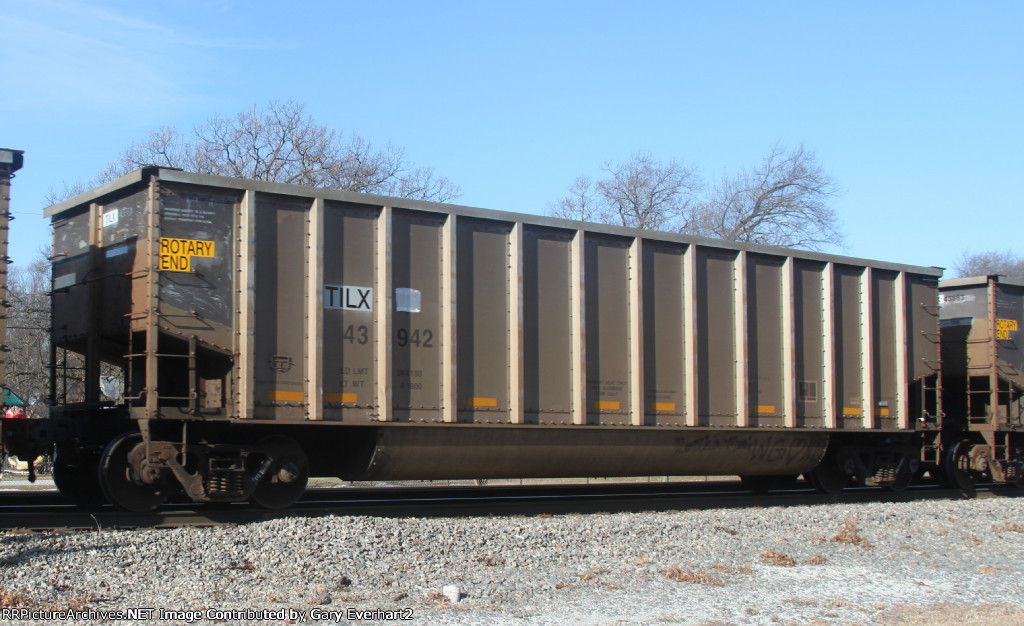 TILX 43942 - Trinity Industries Leasing